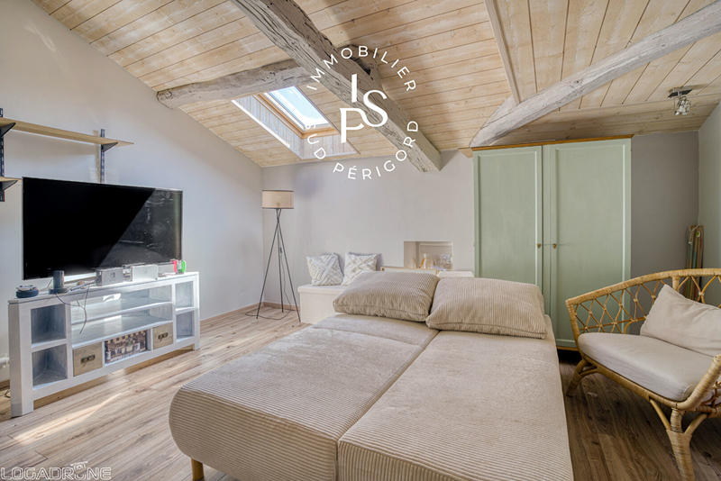 Maison - 666 m² - 20 pièces