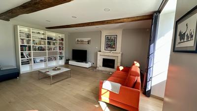 Maison - 235 m² - 6 pièces