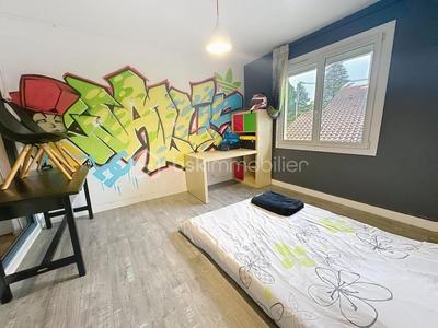 Maison - 105 m² - 6 pièces