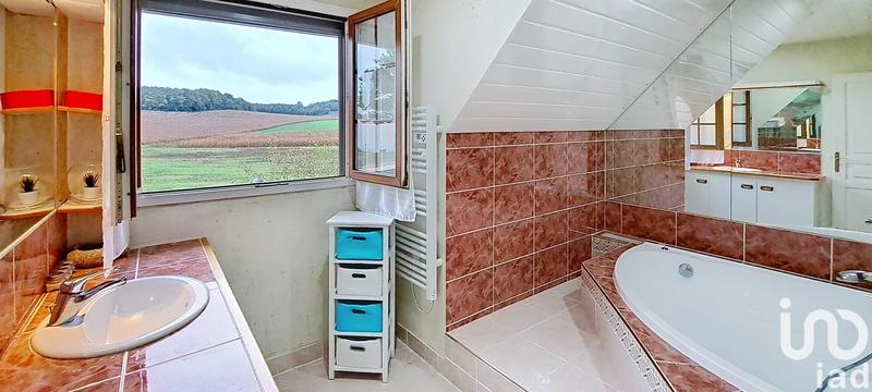 Maison - 96 m² - 4 pièces