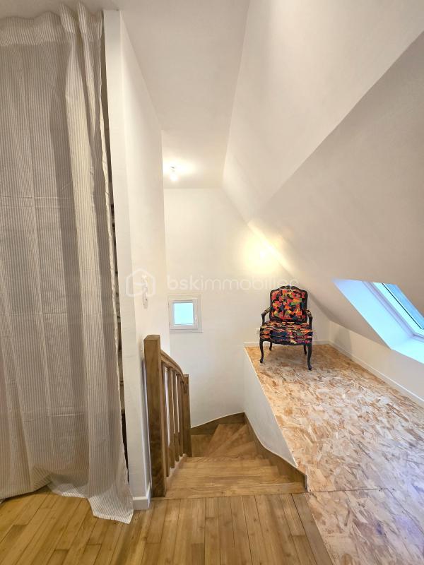 Maison - 95 m² - 5 pièces