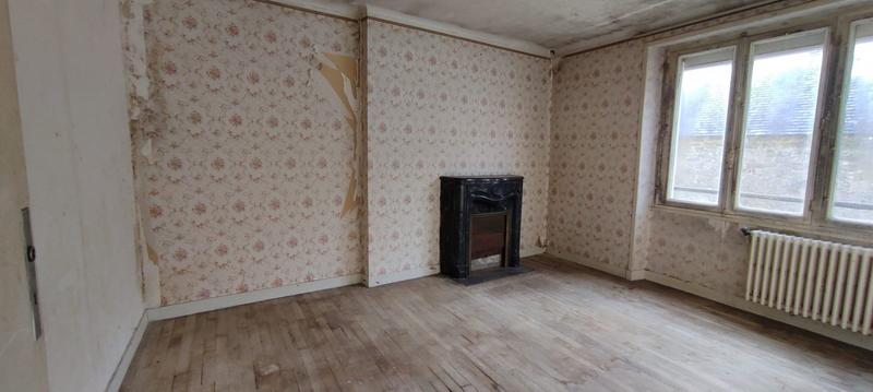 Maison - 99 m² - 6 pièces