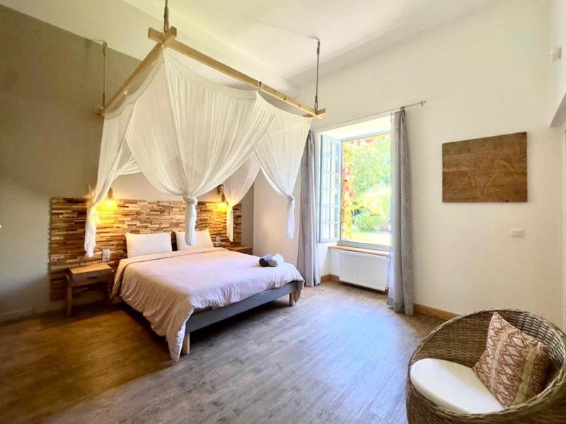 Château - 1 600 m² - 50 pièces