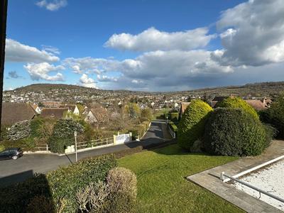 Maison - 190 m² - 6 pièces