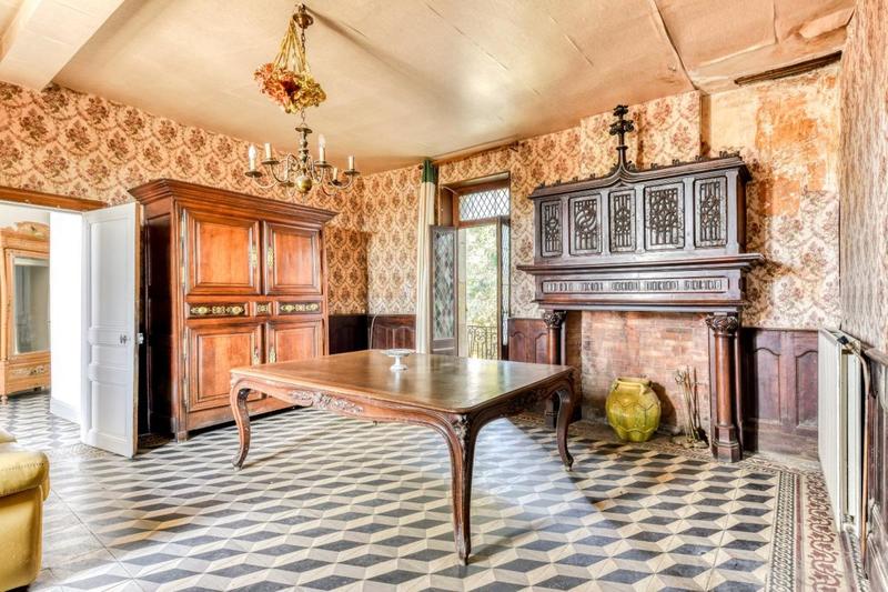 Demeure - 335 m² - 10 pièces