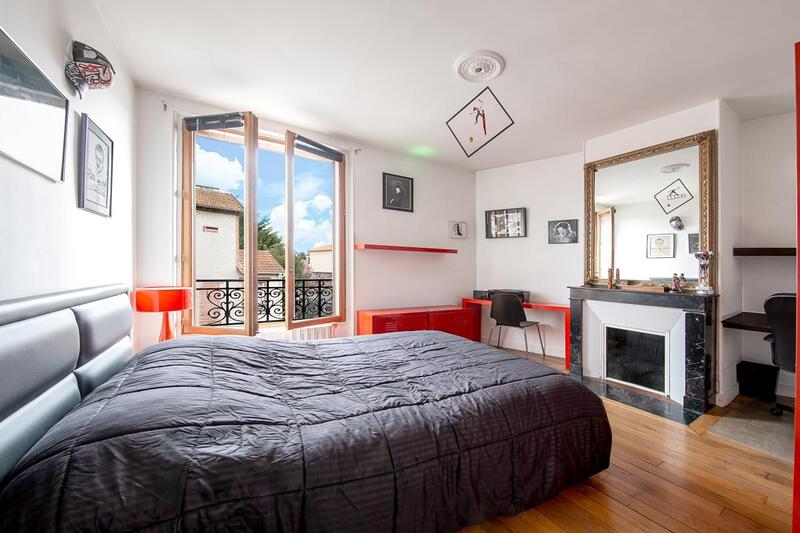 Maison - 260 m² - 9 pièces