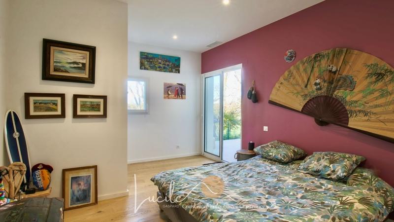 Maison - 184 m² - 6 pièces