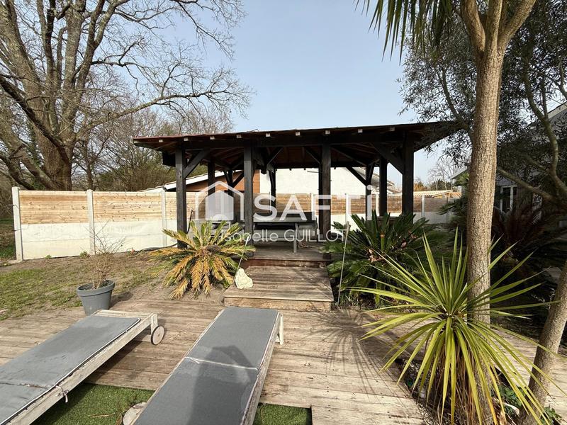 Maison - 170 m² - 8 pièces