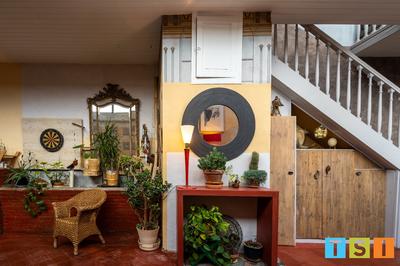 Maison - 200 m² - 8 pièces