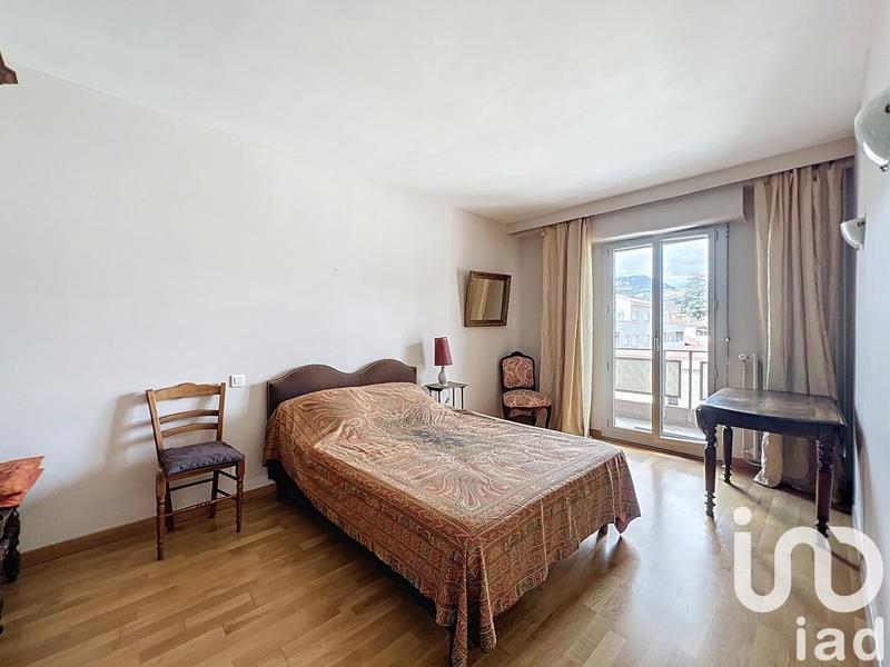 Appartement - 123 m² - 5 pièces