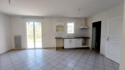 Maison - 97 m² - 4 pièces