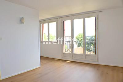 Appartement - 67 m² - 4 pièces