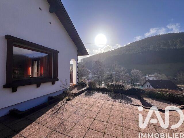 Maison - 102 m² - 4 pièces