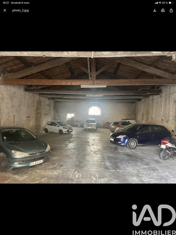Parking - 300 m²