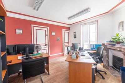 Appartement - 240 m² - 11 pièces