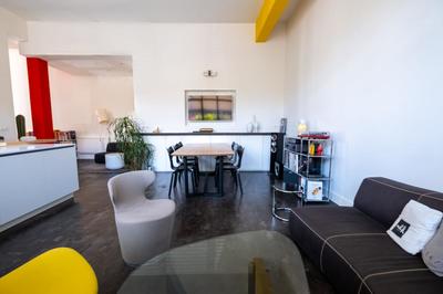 Loft - 323 m² - 6 pièces