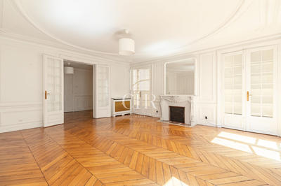 Appartement - 173 m² - 5 pièces