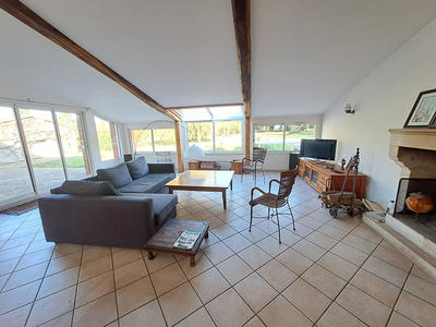 Maison - 244 m² - 6 pièces