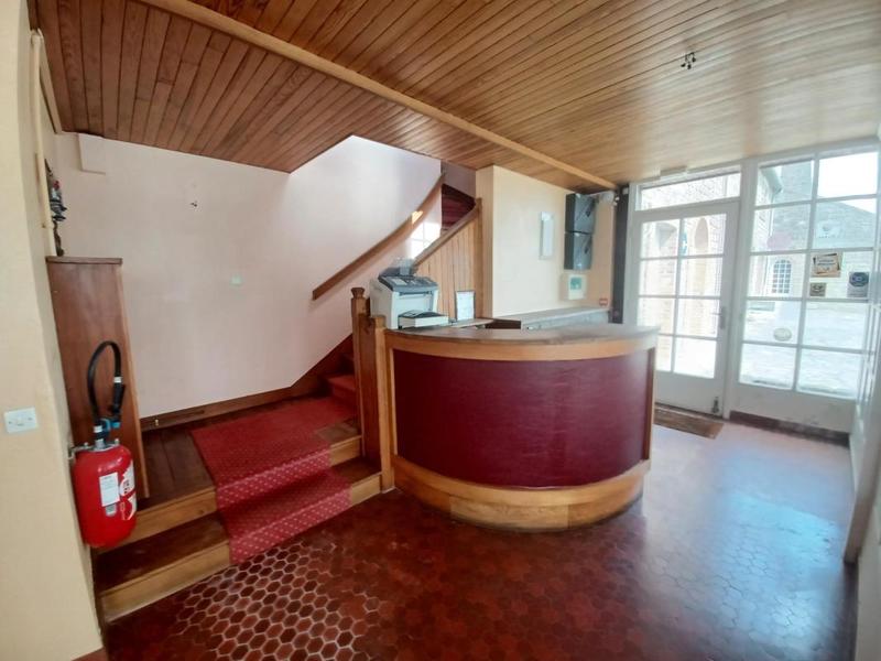 Maison - 550 m² - 20 pièces