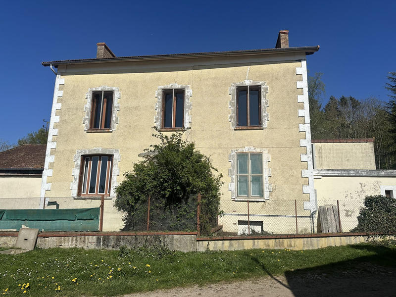Maison - 160 m² - 8 pièces