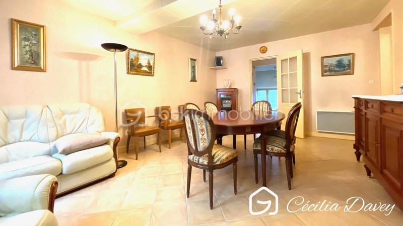 Maison de village - 95 m² - 5 pièces