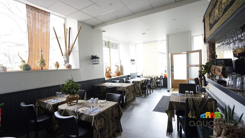 Local commercial - 90 m²