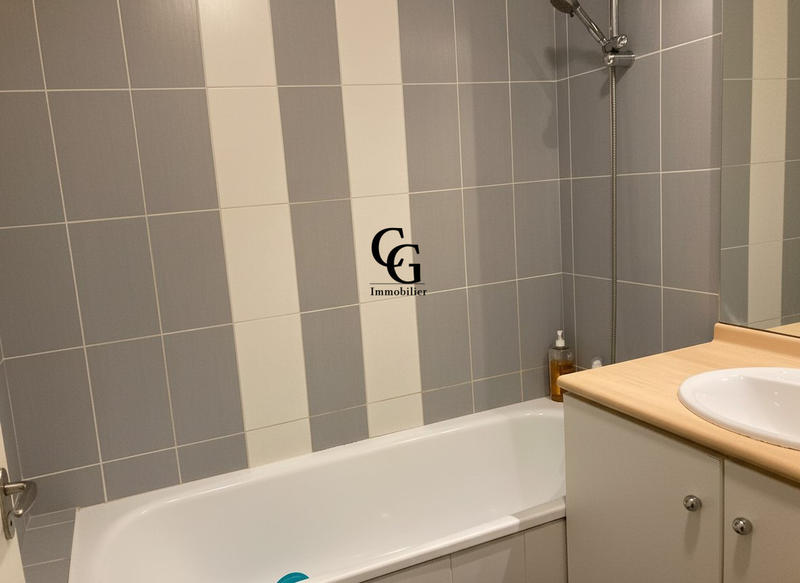 Appartement - 92 m² - 4 pièces