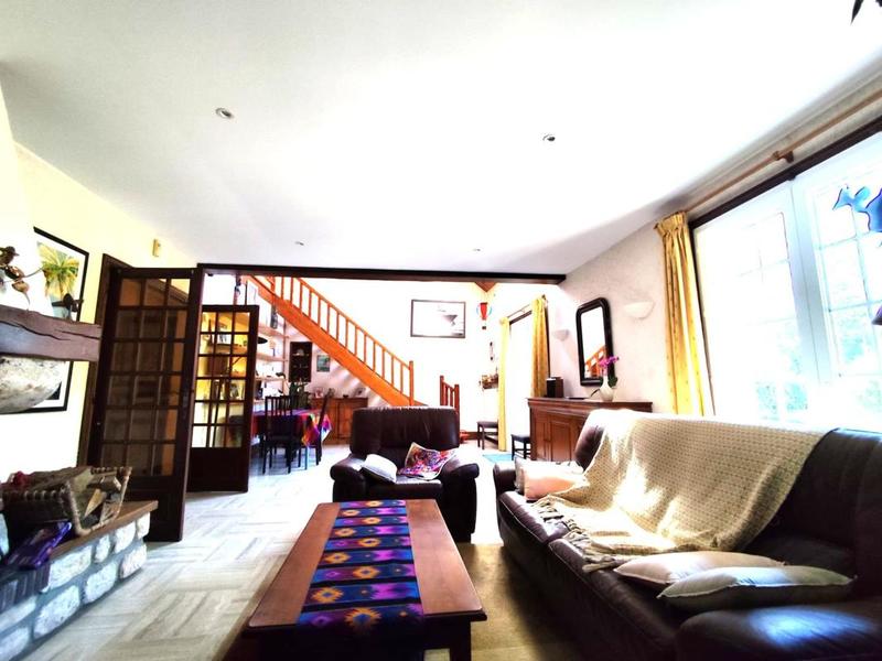 Pavillon - 150 m² - 5 pièces