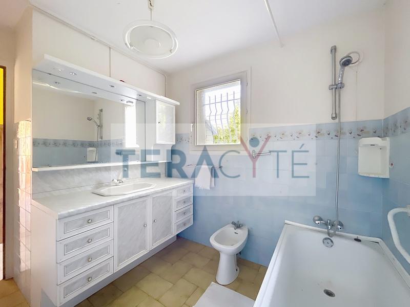 Appartement - 96 m² - 3 pièces