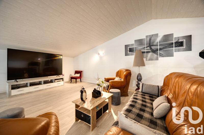 Maison - 260 m² - 7 pièces