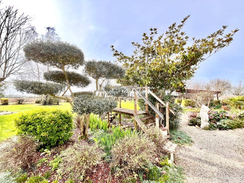 Maison - 163 m² - 6 pièces