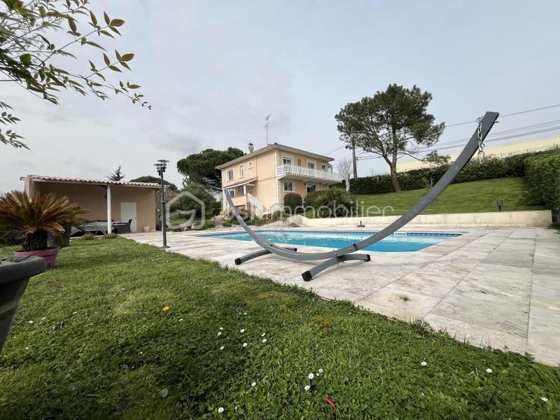 Maison - 158 m² - 6 pièces