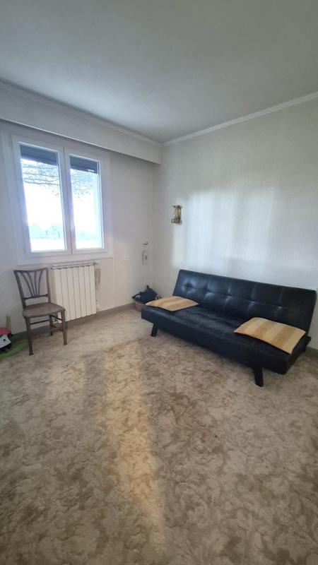 Maison traditionnelle - 180 m² - 7 pièces