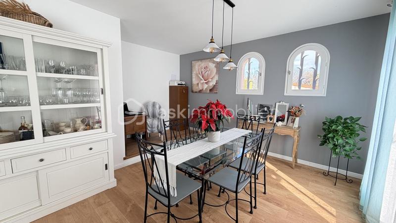 Maison - 130 m² - 4 pièces