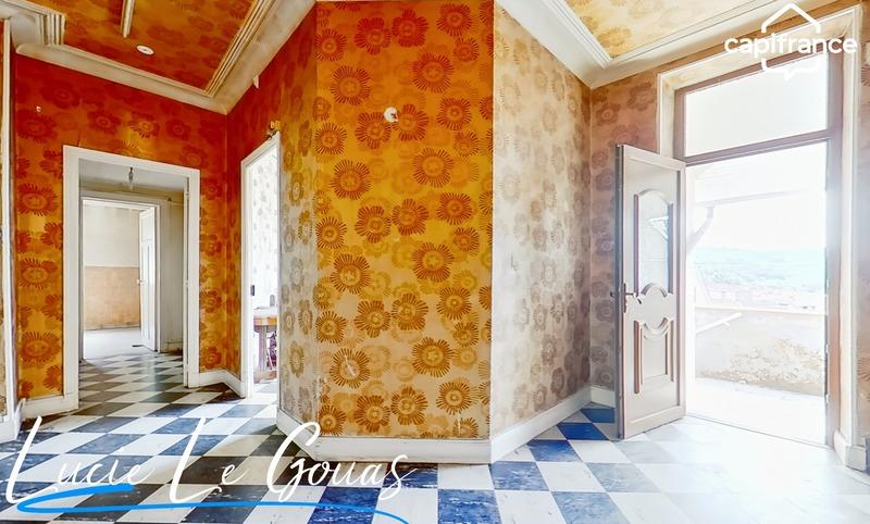 Maison - 177 m² - 8 pièces