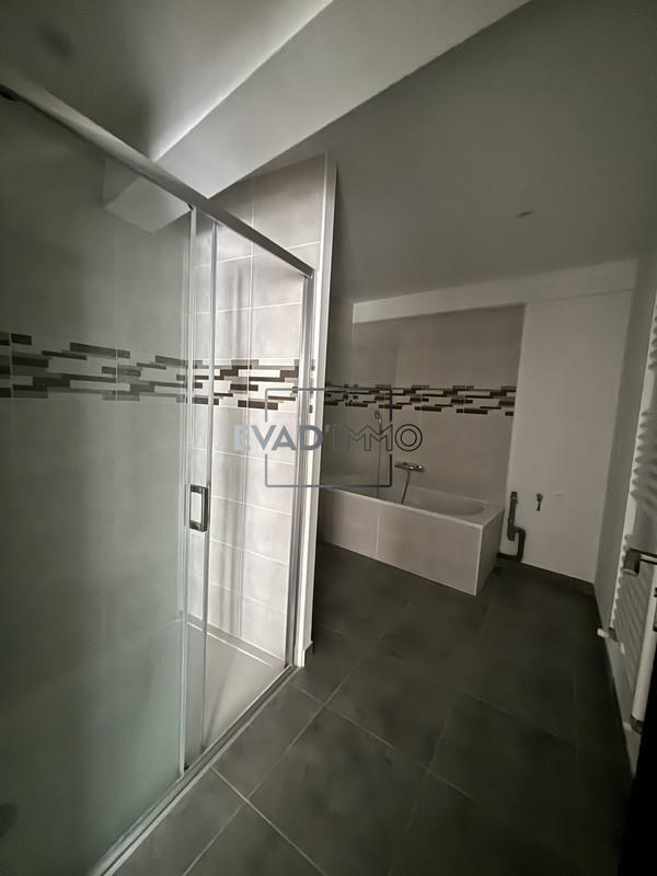 Maison - 160 m² - 8 pièces