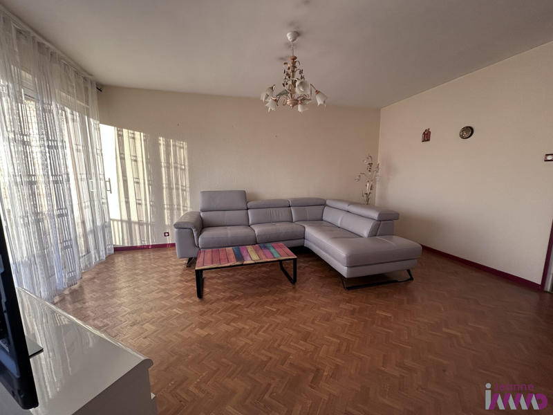 Appartement - 93 m² - 4 pièces