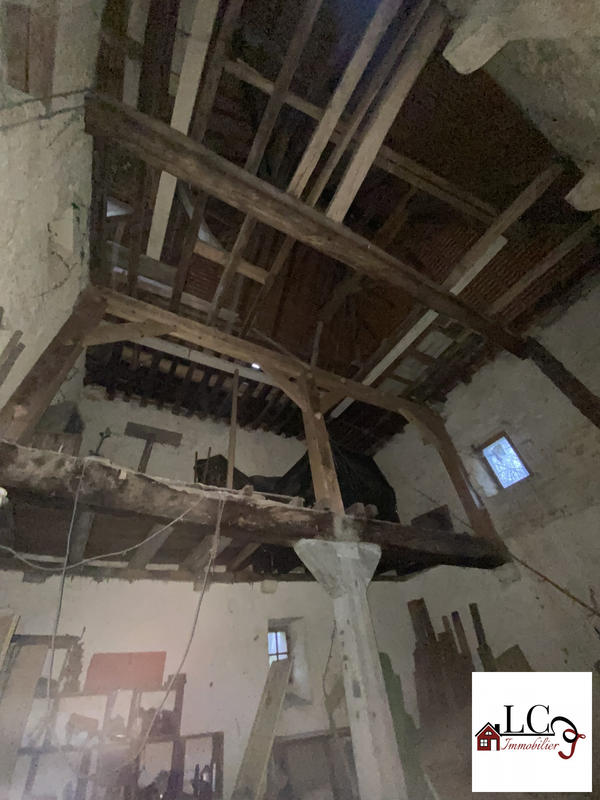 Maison ancienne - 150 m² - 3 pièces