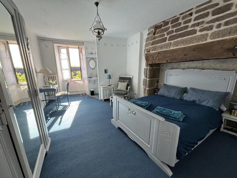 Maison - 293 m² - 11 pièces