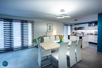 Maison - 180 m² - 8 pièces