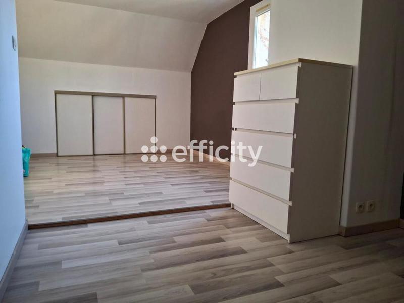 Maison - 186 m² - 7 pièces