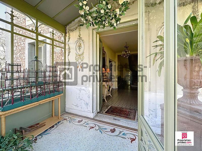 Propriété - 266 m² - 11 pièces