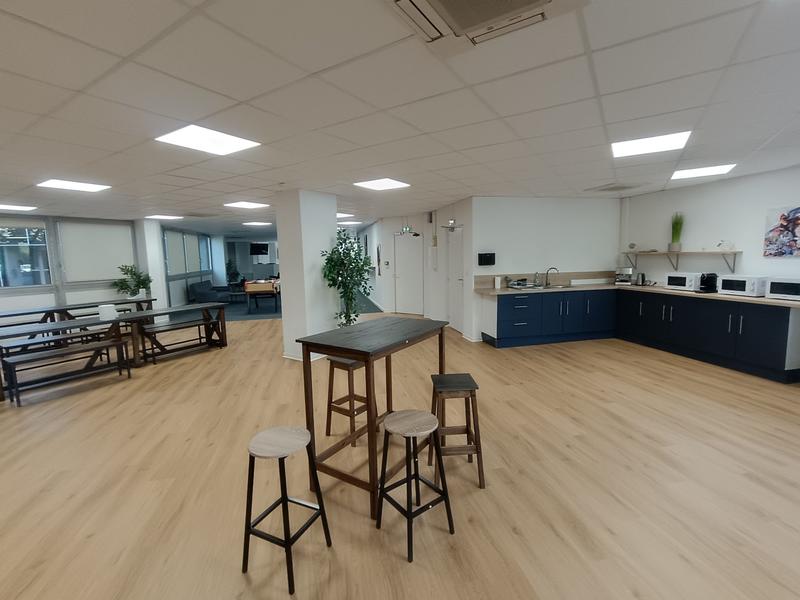 Bureau - 89 m² - 1 pièce