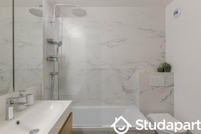 Appartement - 80 m² - 3 pièces