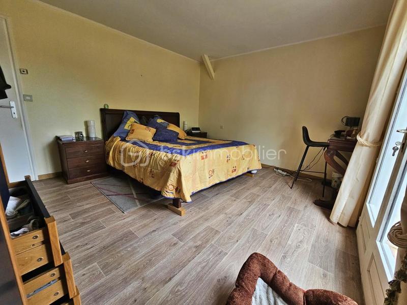 Maison ancienne - 180 m² - 8 pièces