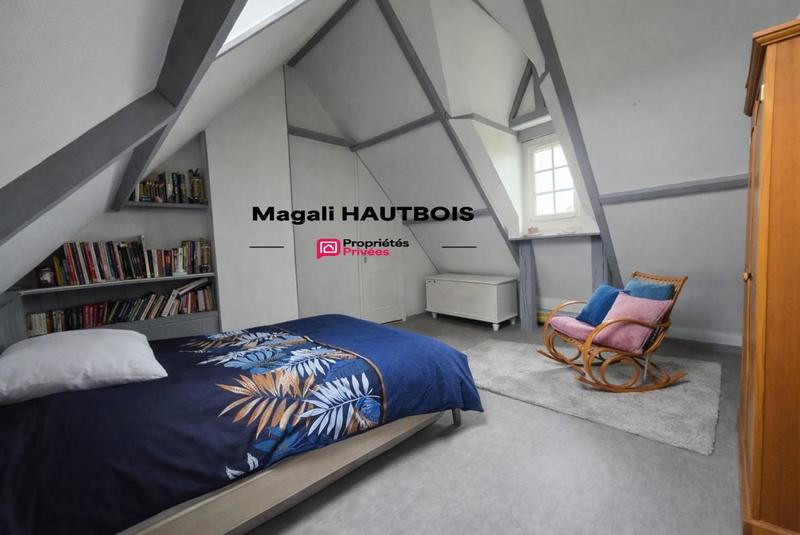 Maison - 161 m² - 9 pièces