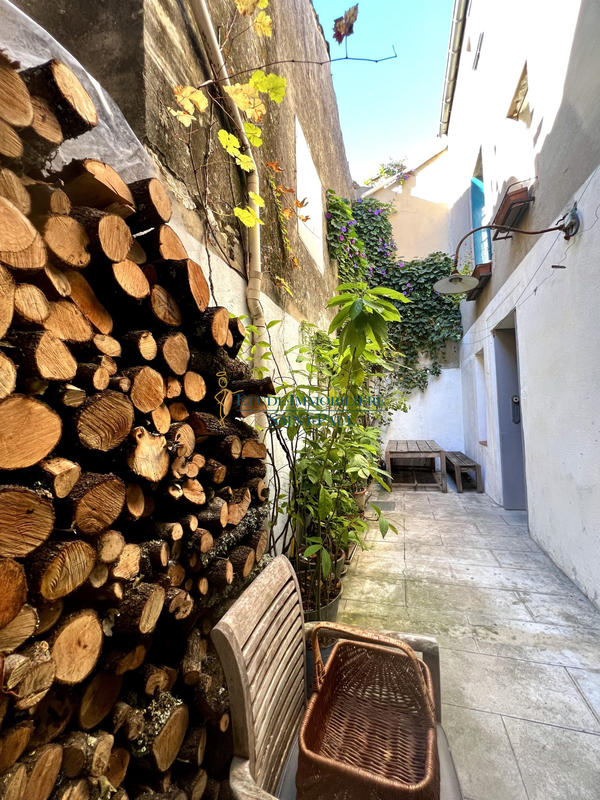 Maison - 220 m² - 10 pièces