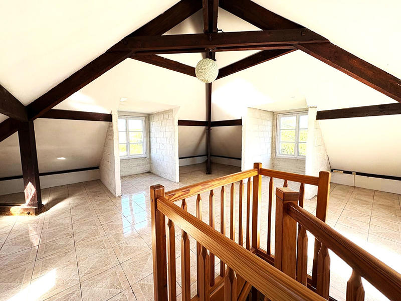 Maison - 158 m² - 7 pièces