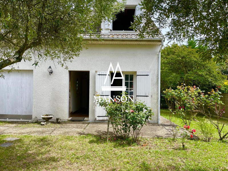 Maison - 104 m² - 4 pièces