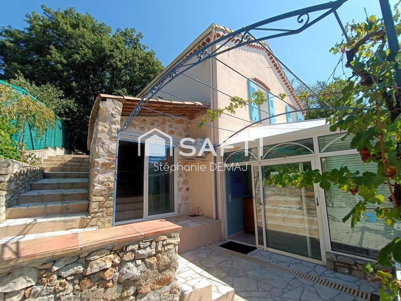 Maison - 128 m² - 4 pièces